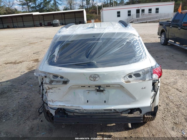 Toyota Corolla Cross Le 2022 7MUBAAAGXNV004848 Image 17