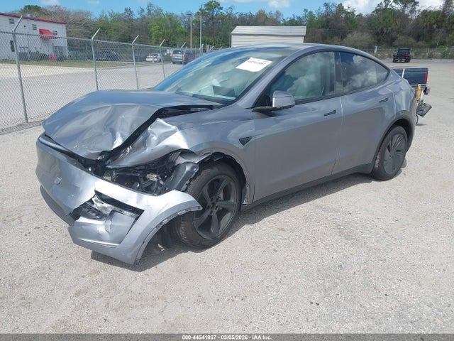 2026 TESLA MODEL Y 7SAYGDEE2TA386078 Photo 1
