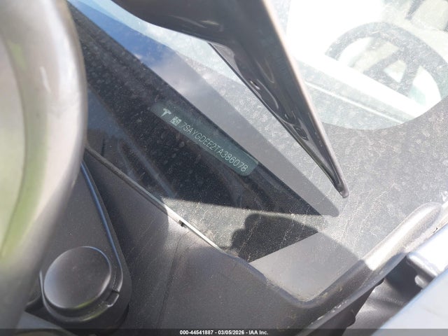 2026 TESLA MODEL Y 7SAYGDEE2TA386078 Photo 8