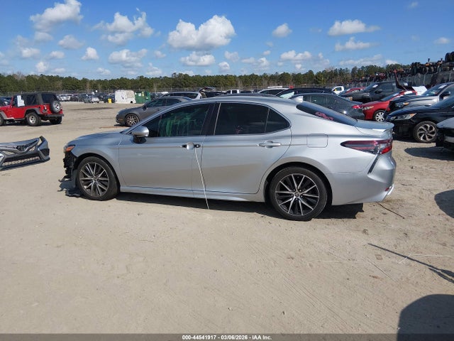 4T1G11BK5NU053983 Toyota Camry Se Awd