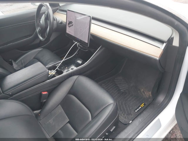 2019 TESLA MODEL 3 5YJ3E1EA9KF310531 Photo 4