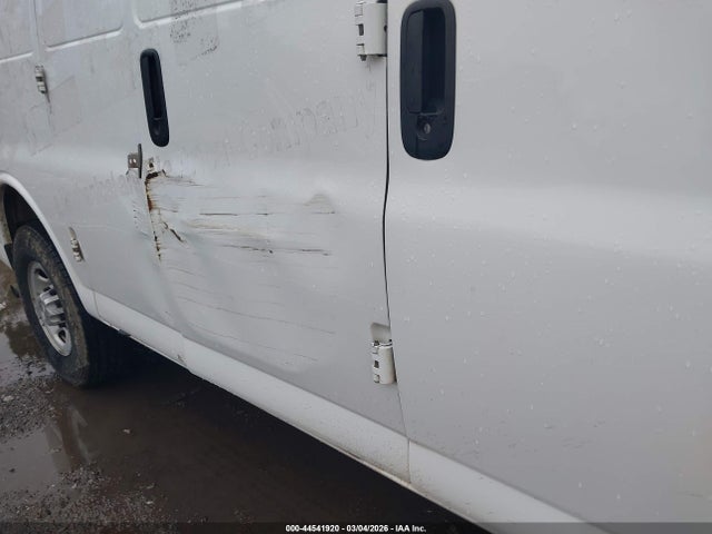 2019 Chevrolet Express 2500 Work Van მანქანა იყიდება აუქციონზე, vin: 1GCWGAFP1K1250716, აუქციონის ნომერი: 44541920