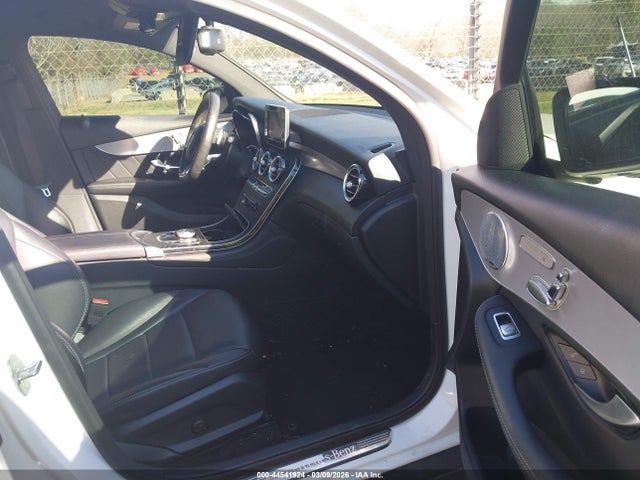 2019 MERCEDES-BENZ GLC 300 COUPE WDC0J4KB4KF588689 Photo 4