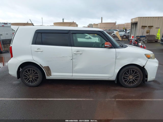 Scion Xb Release Series 2014 JTLZE4FE7EJ060415 Image 13