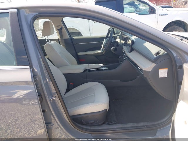 Продаж на аукціоні авто 2024 Hyundai Sonata Hybrid Sel, vin: KMHL34JJXRA100807, номер лоту: 44541939