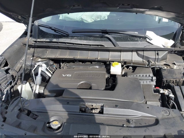 5N1DR3AC6NC215465 Nissan Pathfinder S 4wd