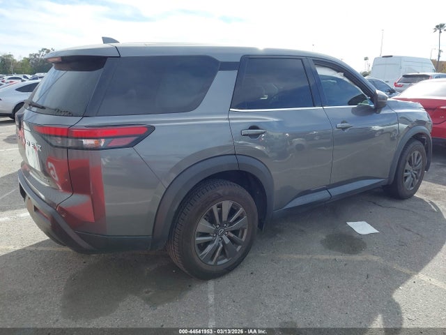 5N1DR3AC6NC215465 Nissan Pathfinder S 4wd