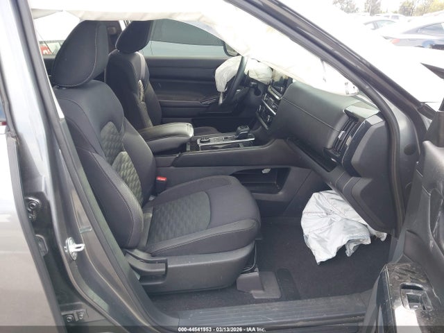 5N1DR3AC6NC215465 Nissan Pathfinder S 4wd