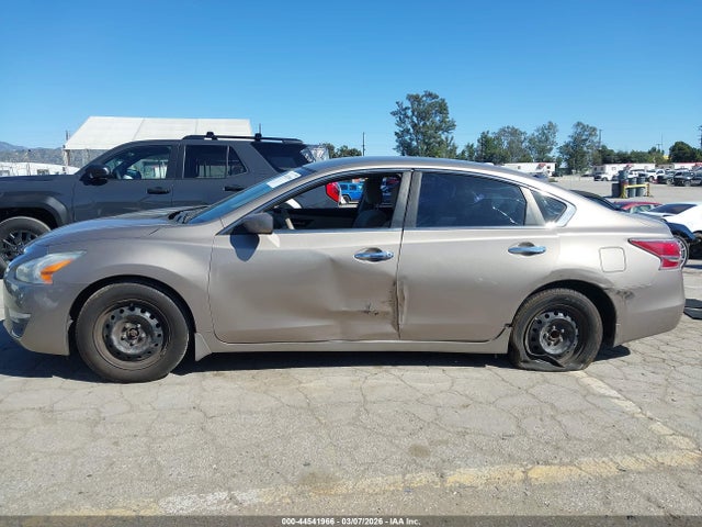 Nissan Altima 2.5 S 2015 1N4AL3AP2FC100381 Image 14