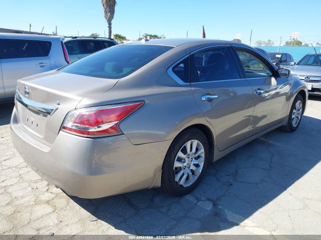 Nissan Altima 2.5 S 2015 1N4AL3AP2FC100381 Image 4