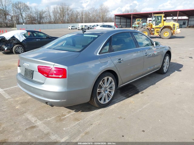 2011 AUDI A8 L WAURVAFD6BN027053 Photo 3