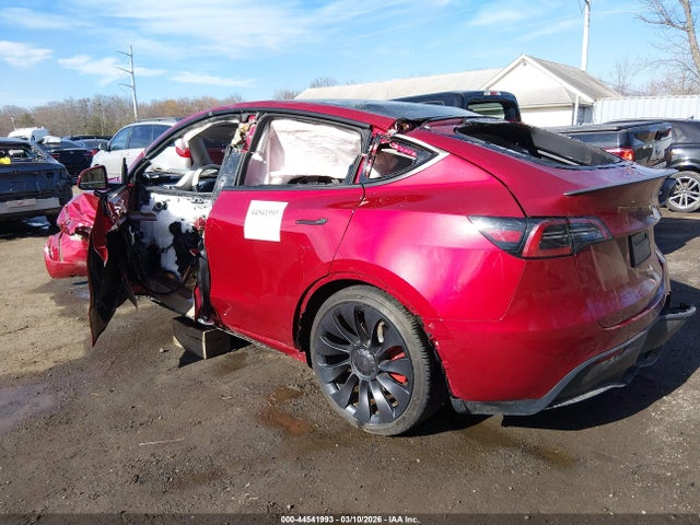 2024 Tesla Model Y Performance Dual Motor All-wheel Drive მანქანა იყიდება აუქციონზე, vin: 7SAYGDEF1RA316864, აუქციონის ნომერი: 44541993