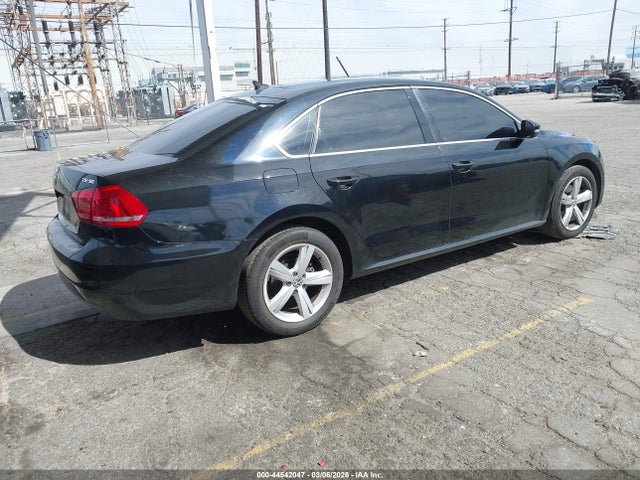 Volkswagen Passat 1.8t Se 2014 1VWBT7A30EC034444 Image 4