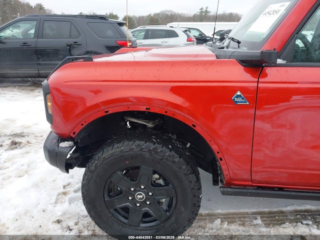 2024 Ford Bronco Black Diamond მანქანა იყიდება აუქციონზე, vin: 1FMDE1BH5RLA21459, აუქციონის ნომერი: 44542051