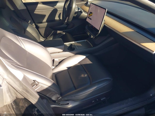 2021 TESLA MODEL 3 5YJ3E1EB2MF859564 Photo 4