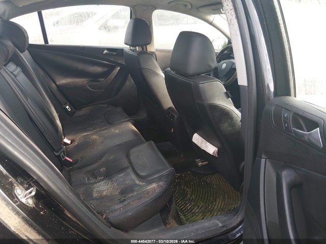 2008 VOLKSWAGEN PASSAT WVWAK93C48P026418 Photo 7