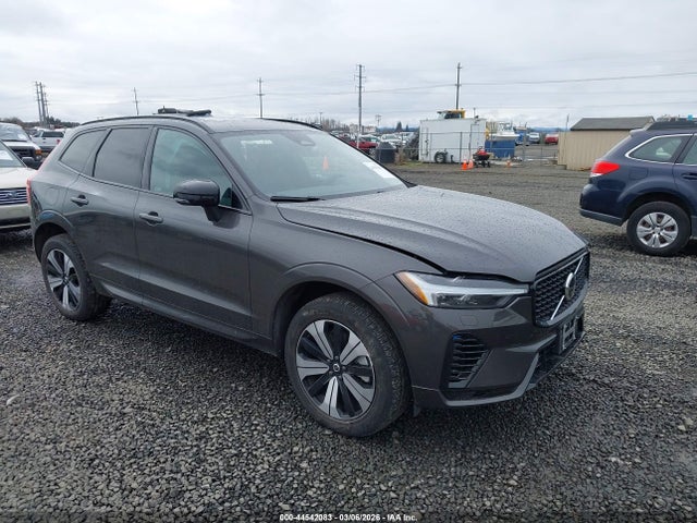 Volvo Xc60 Plug-in Hybrid Core 2025 YV4H60RJ4S1008030 головне зображення