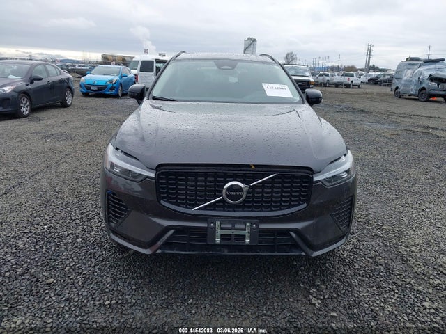Volvo Xc60 Plug-in Hybrid Core 2025 YV4H60RJ4S1008030 Image 12