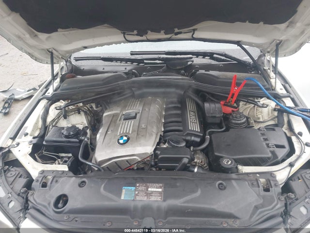 2007 Bmw 530xi მანქანა იყიდება აუქციონზე, vin: WBANF73537CU26453, აუქციონის ნომერი: 44542119