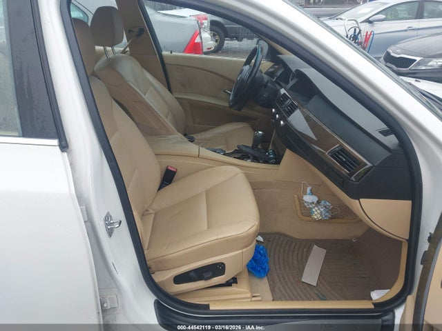 2007 Bmw 530xi მანქანა იყიდება აუქციონზე, vin: WBANF73537CU26453, აუქციონის ნომერი: 44542119