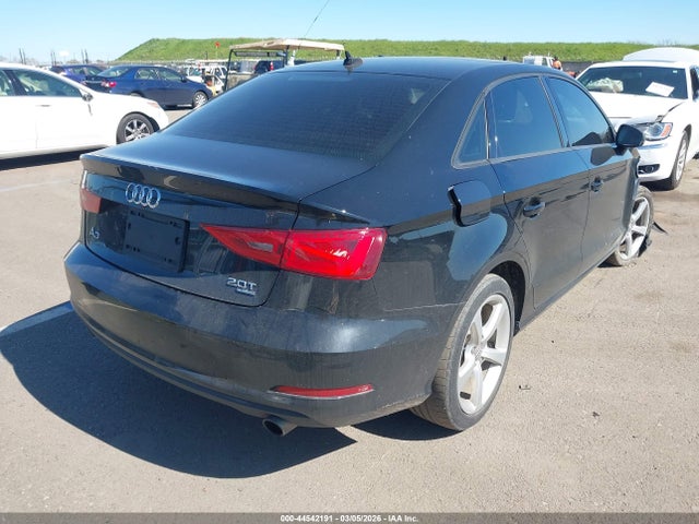 2015 AUDI A3 WAUBFGFF4F1009358 Photo 3