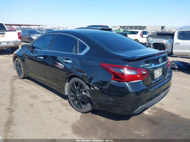 1N4AL3AP0HN334266 Nissan Altima 2.5 Sr