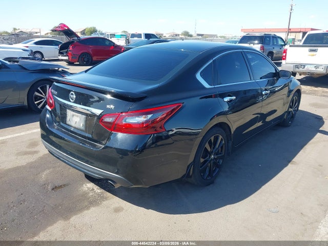 1N4AL3AP0HN334266 Nissan Altima 2.5 Sr