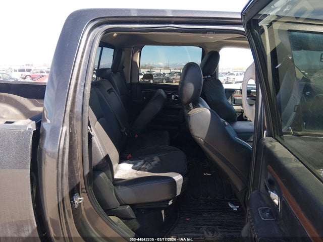 44542235 :رقم المزاد ، 3C63RRJL0HG546361 vin ، 2017 Ram 3500 Laramie  4x4 8' Box مزاد بيع