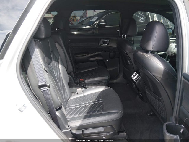 5XYRKDJF2RG287800 KIA Sorento X-line Sx