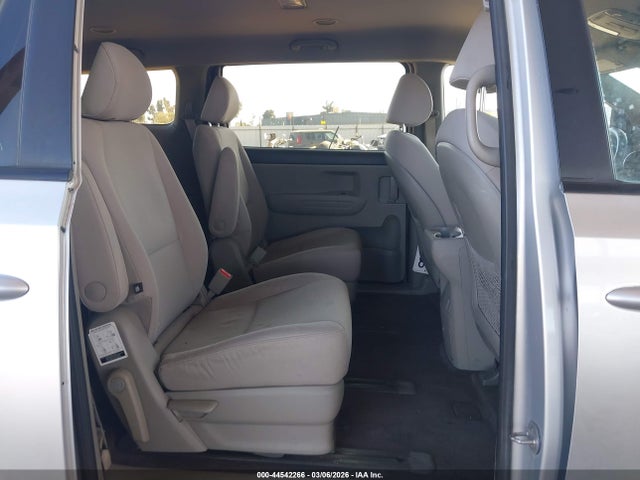 KNDMA5C13G6207649 KIA Sedona L