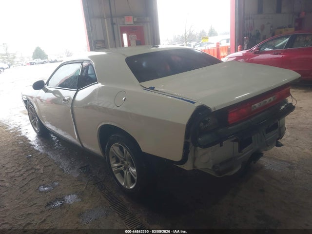 2009 DODGE CHALLENGER 2B3LJ44V79H563595 Photo 2