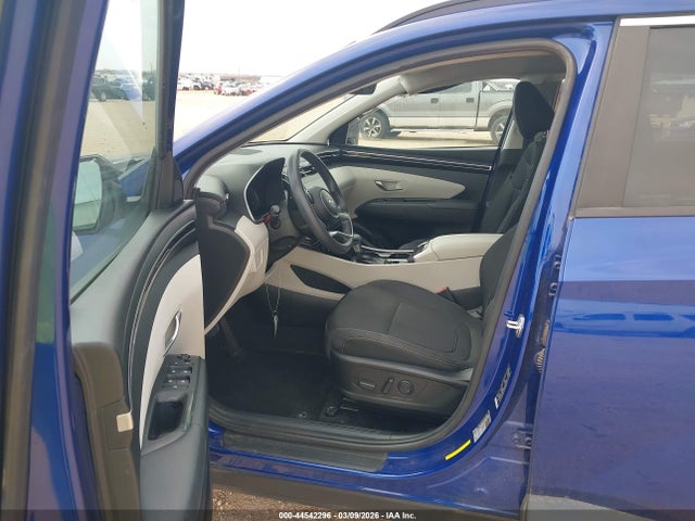 2022 Hyundai Tucson Sel მანქანა იყიდება აუქციონზე, vin: 5NMJBCAE3NH114737, აუქციონის ნომერი: 44542296