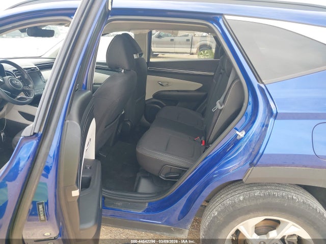 2022 Hyundai Tucson Sel მანქანა იყიდება აუქციონზე, vin: 5NMJBCAE3NH114737, აუქციონის ნომერი: 44542296