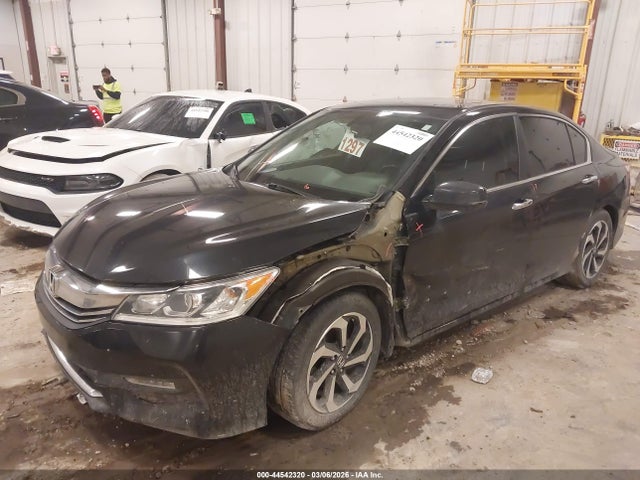44542320 :رقم المزاد ، 1HGCR2F86GA212130 vin ، 2016 Honda Accord Ex-l مزاد بيع