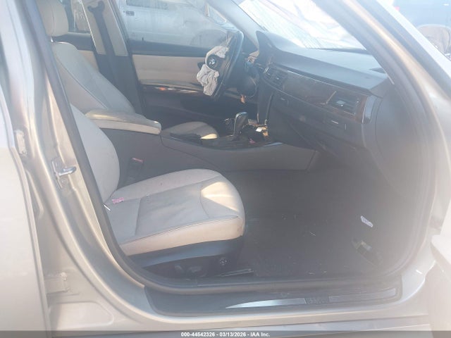 44542326 :رقم المزاد ، WBAPH7C57BE679596 vin ، 2011 Bmw 328i مزاد بيع