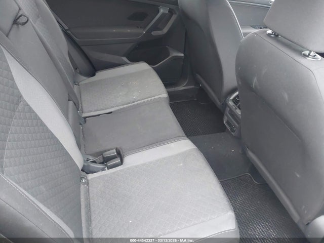 44542327 :رقم المزاد ، 3VV0B7AX2LM104877 vin ، 2020 Volkswagen Tiguan 2.0t S مزاد بيع