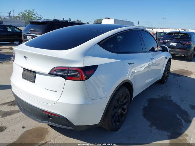 5YJYGDEEXMF240528 Tesla Model Y Long Range Dual Motor All-wheel Drive