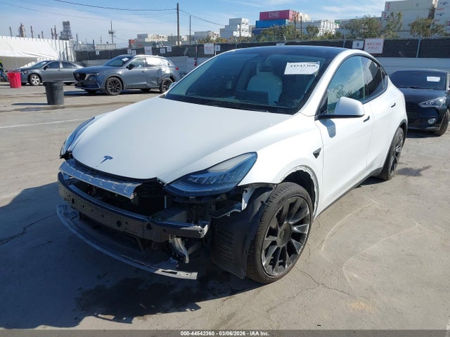 5YJYGDEEXMF240528 Tesla Model Y Long Range Dual Motor All-wheel Drive