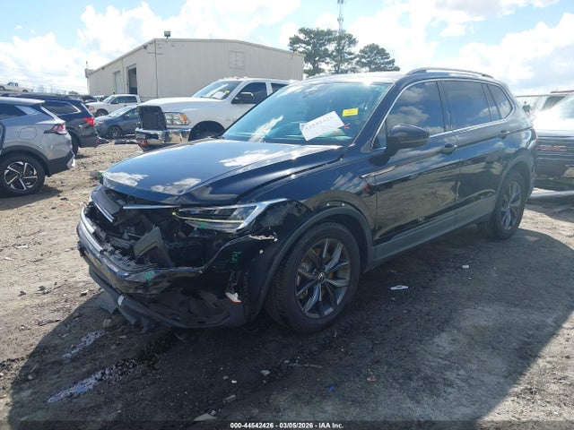 44542426 :رقم المزاد ، 3VV3B7AX1NM076862 vin ، 2022 Volkswagen Tiguan 2.0t Se مزاد بيع