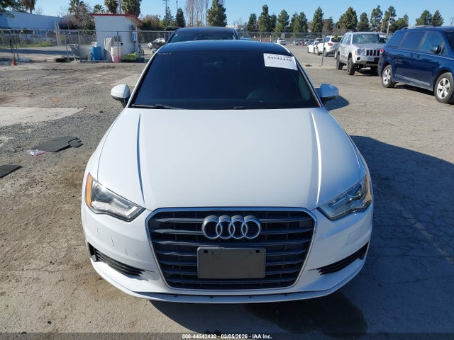 44542430 :رقم المزاد ، WAUACGFF4F1016783 vin ، 2015 Audi A3 1.8t Premium مزاد بيع
