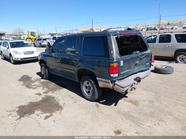 1996 FORD EXPLORER 1FMDU35P3TZB50564 Photo 2