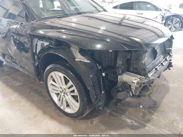 Продаж на аукціоні авто 2018 Audi Q5 2.0t Premium, vin: WA1BNAFY6J2175009, номер лоту: 44542432