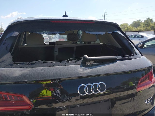 Продаж на аукціоні авто 2018 Audi Q5 2.0t Premium, vin: WA1BNAFY6J2175009, номер лоту: 44542432
