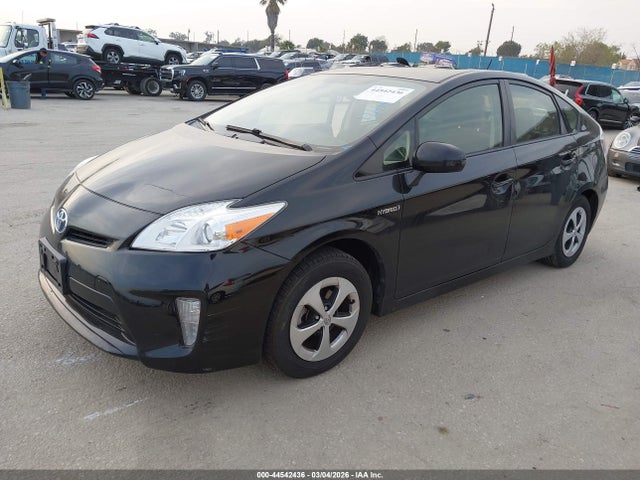 Toyota Prius Two 2015 JTDKN3DU8F0453011 Image 2