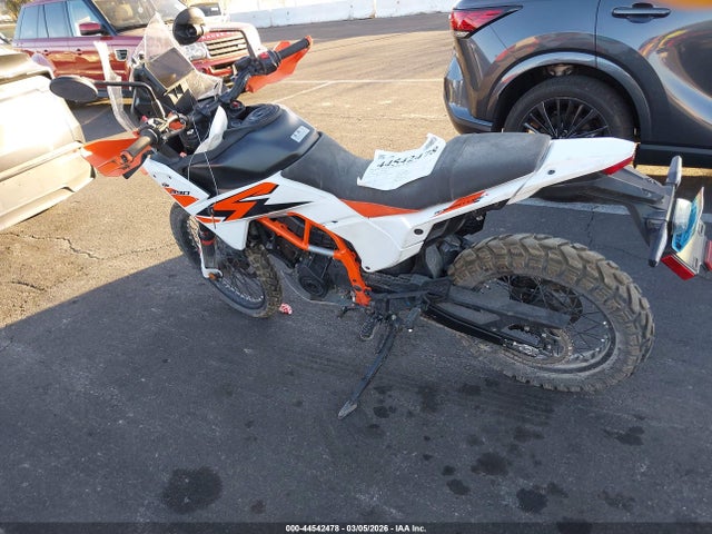 KTM 390 Adventure 2025 MD2JGJ407SN222244 Image 3