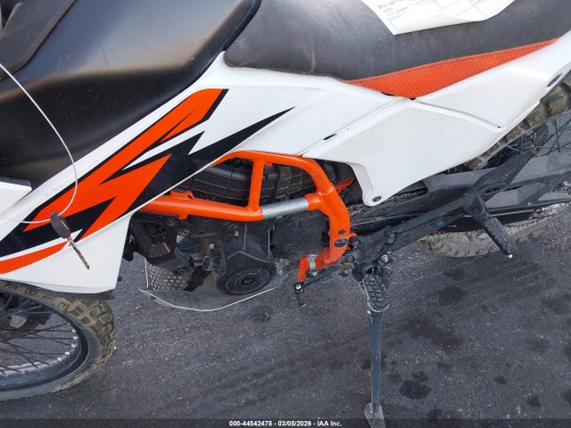 KTM 390 Adventure 2025 MD2JGJ407SN222244 Image 9