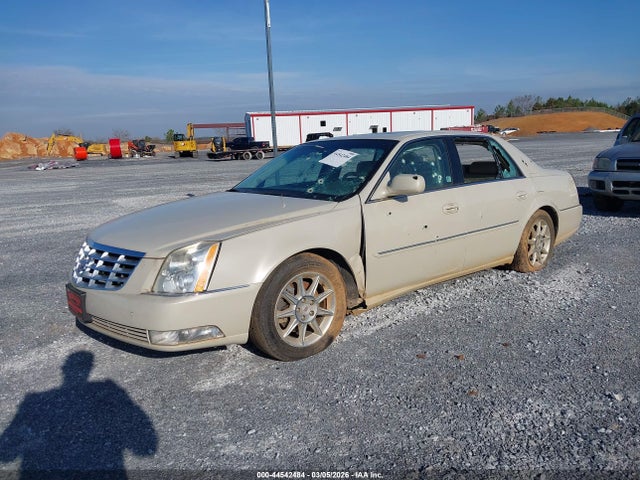 2011 CADILLAC DTS 1G6KD5E61BU115843 Photo 1
