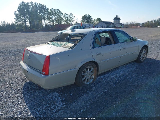 2011 CADILLAC DTS 1G6KD5E61BU115843 Photo 3