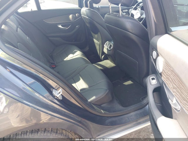55SWF4KB6FU092951 Mercedes-Benz C 300 4matic