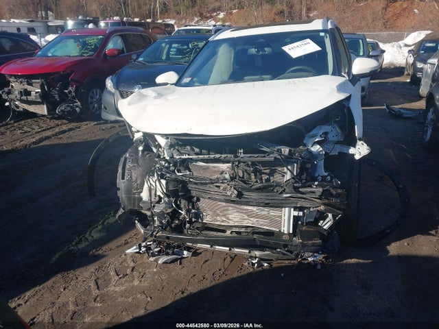 44542580 :رقم المزاد ، JN8AT3DD5MW301381 vin ، 2021 Nissan Rogue Platinum Intelligent Awd مزاد بيع